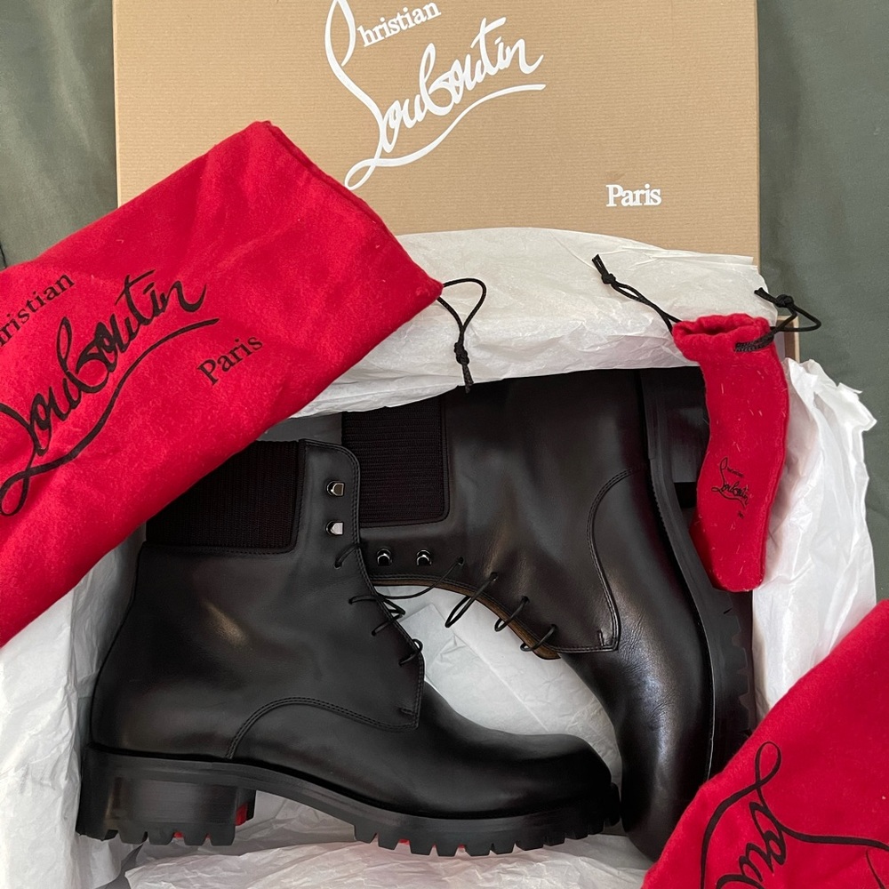 Christian louboutin trapman flat boot